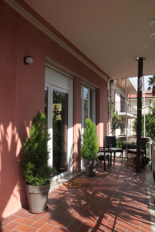 Villa Mirella Bordighera Esterno foto