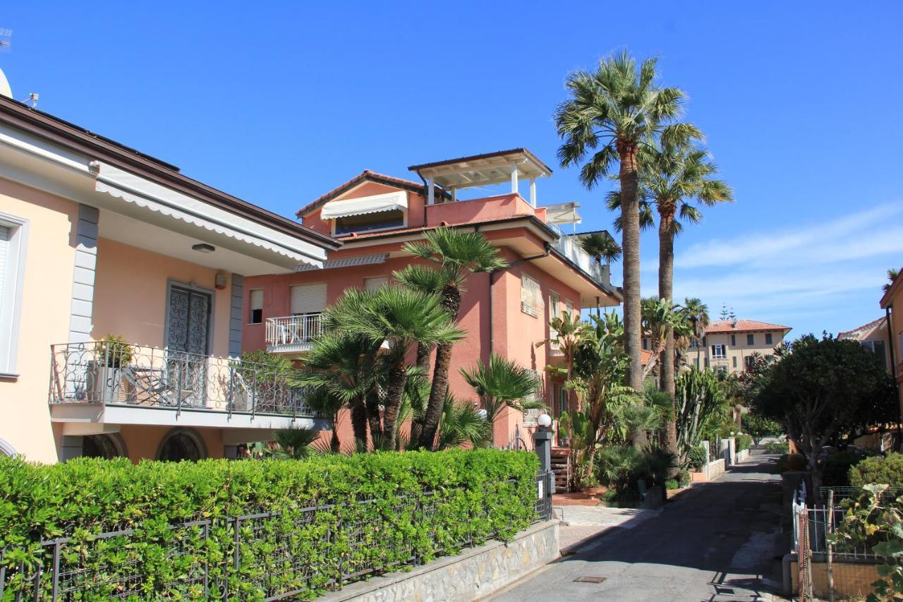 Villa Mirella Bordighera Esterno foto